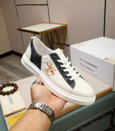 Picture of Louis Vuitton Shoes _SKULVsz38-44hnh120415041